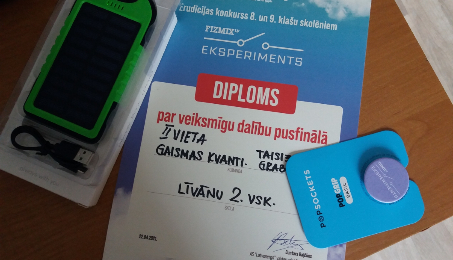 Diploms par 2.vietu "FIZMIX Eksperiments" konkursā